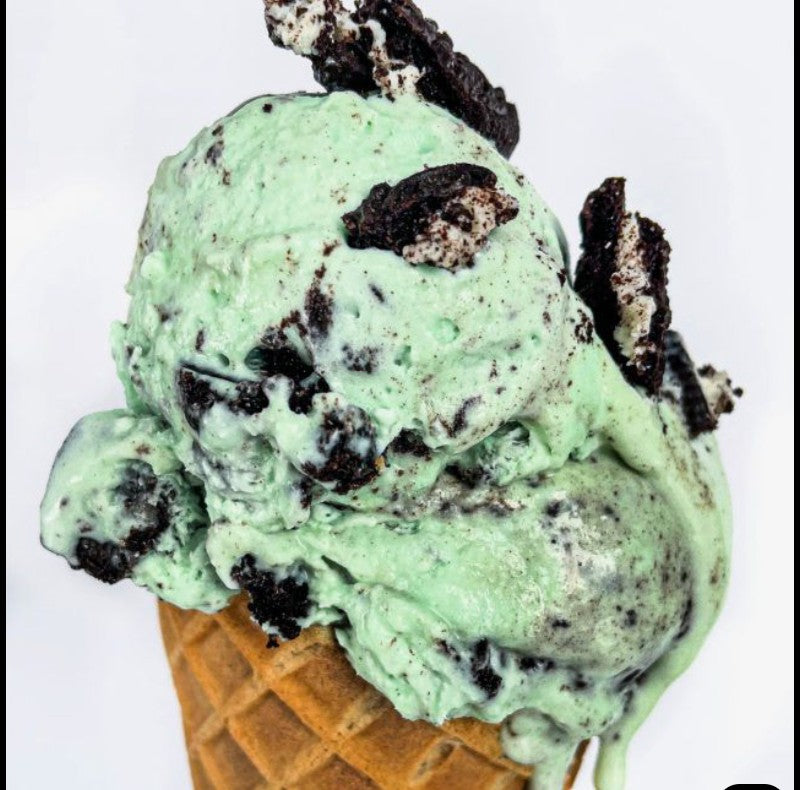 Mint Oreo Chocolate Chunk Brookie Chocolate Almond Brittle Pistachio White Chocolate Cheesecake Flavored Turkish Ice Cream