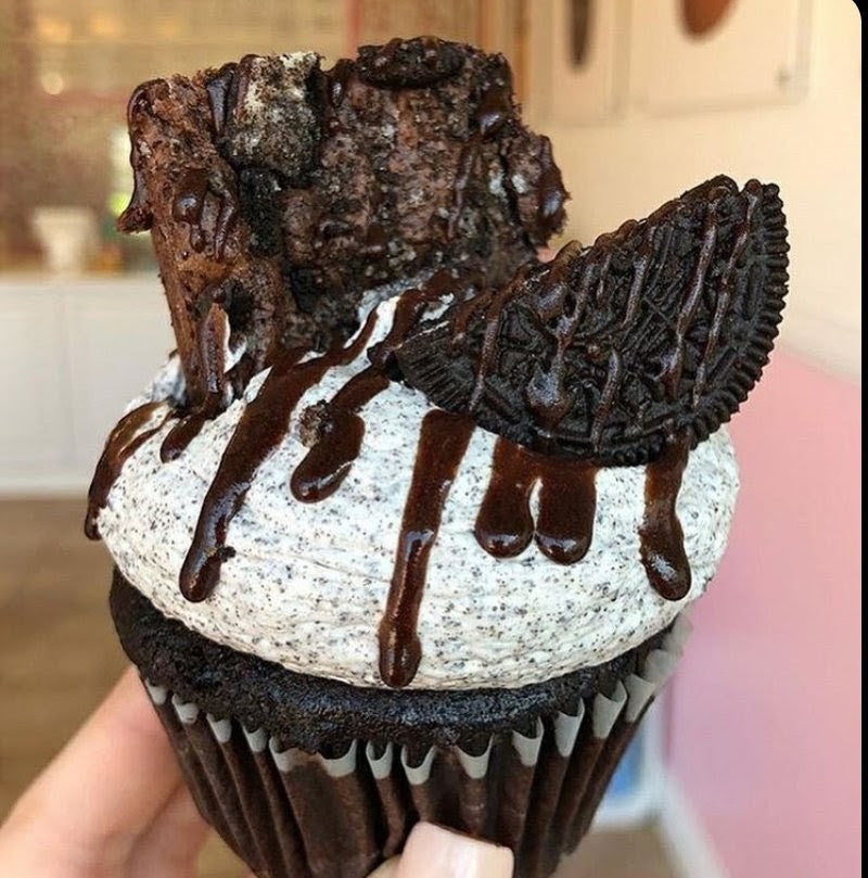 Cookies n' Cream Extreme Fudge Brownie Mousse Cupcake