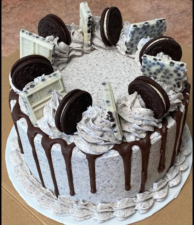 Oreo White Chocolate Chunk Cheesecake Mousse Mochi Cake Bar