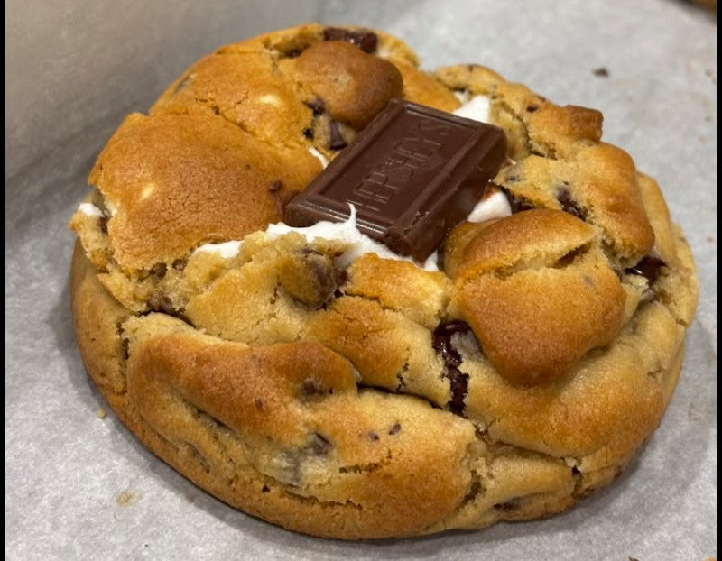S'mores NYC Style Levain Brookie Cookie
